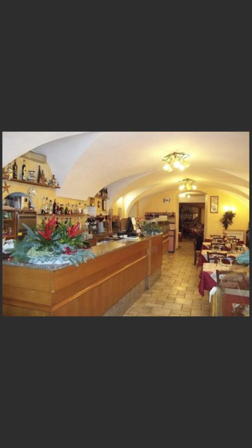 Вилла Montorfano Haus Ровато Экстерьер фото